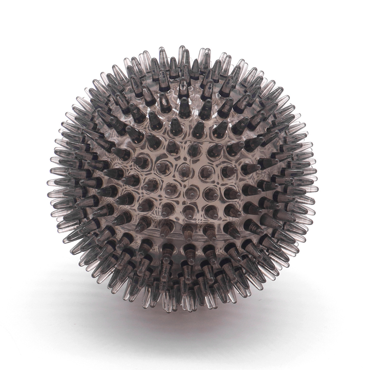 Los juguetes para perros no son malos para morder. Pelota de juguete de sonido para mascotas. Juguetes para perros.