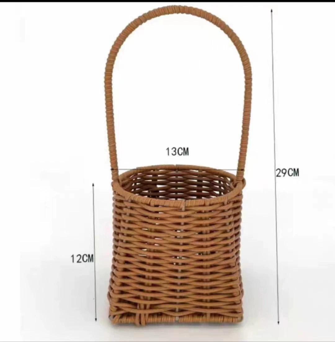 Handheld woven basket, decorations flower-shaped for living room