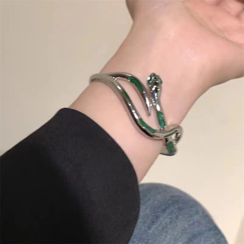 Slytherin verde serpiente nicho avanzado frío en forma de serpiente pulsera pareja Super Hada espíritu serpiente personalidad chica caliente ins pulsera