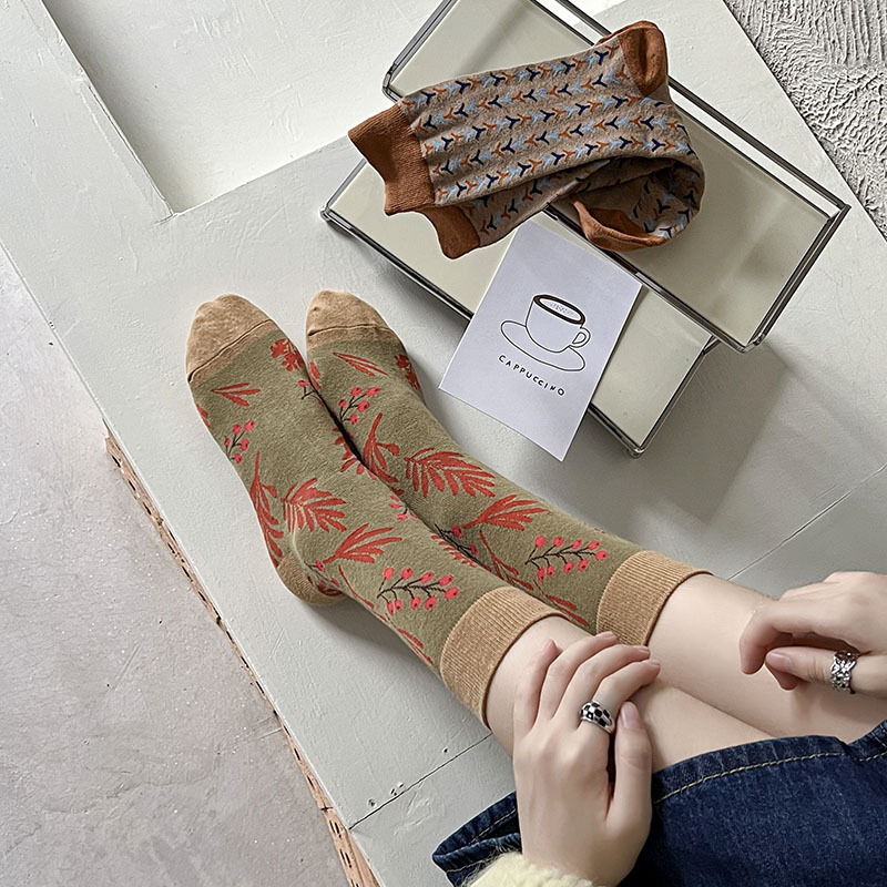 55g Weight Socks Classification Socks Lingerie Type Cotton Fabric Type A Pair Quantity Daily Occasion Comfort Function Multicolor Pattern Autumn&Winter Season Women's Gender Vacation, Simple Style Style Women's Vacation Simple Style Multicolor Cotton Crew Socks A Pair 11