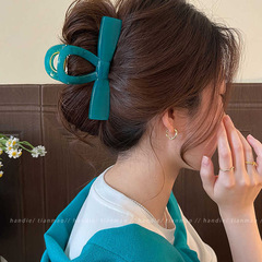 気質の蝶結びのヘアクリップは春夏に挟まれた女性の髪の量が少ない2025新型高級感の後頭部サメのクリップです。