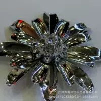 Новый стиль металлический цветочный лист DIY аксессуары ручной работы премиум металлический цветочный брошь аксессуар для оптовых продаж