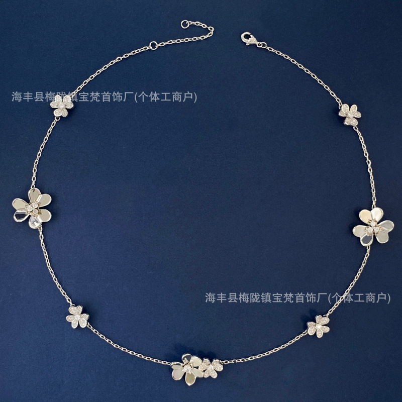 高版本幸运三叶草满钻项链女闪亮小众小仙女吊坠花朵锁骨链满天星|undefined