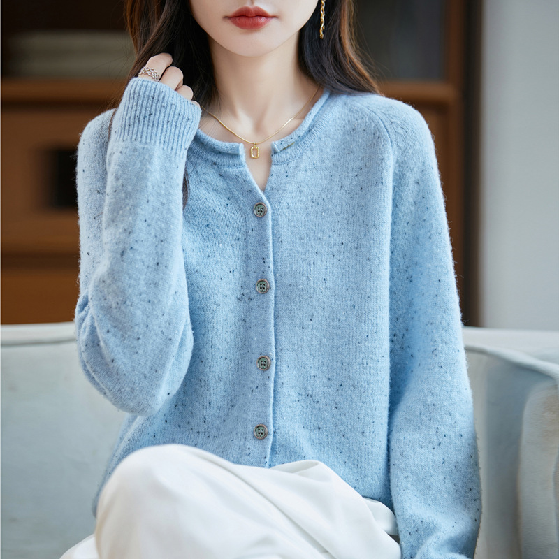 100%纯羊毛2025秋冬新款女宽松圆领气质彩点纱系扣针织衫毛衣外套|undefined