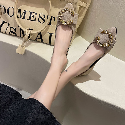 Flat sole women's shoes 2024 spring new one-piece women's shoes pointed toe shallow mouth lazy shoes soft bottom bean shoes