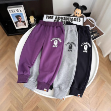 跨境男童日系2025秋季潮牌儿童休闲猿人工装裤中小童纯色字母长裤