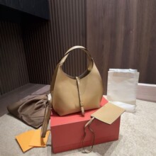 �����z���ذ� �¿�ȫ�װ��b  ���l�羳 �μ������