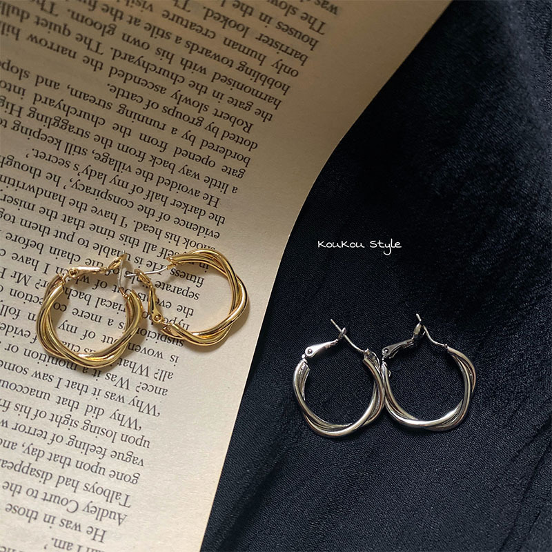 Versione coreana Anello con spirale antizanzara con impasto fritto, clip per orecchie da donna, stile 2023, orecchini di alta qualità_voghion.com