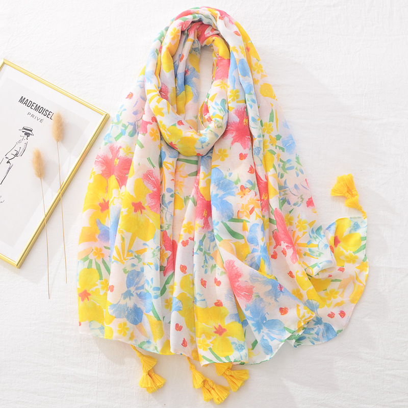 Primavera impresa bufanda de seda de las mujeres de color brillante todo fósforo protector solar chal hojas amarillas flor espiga algodón y lino sensación bufanda