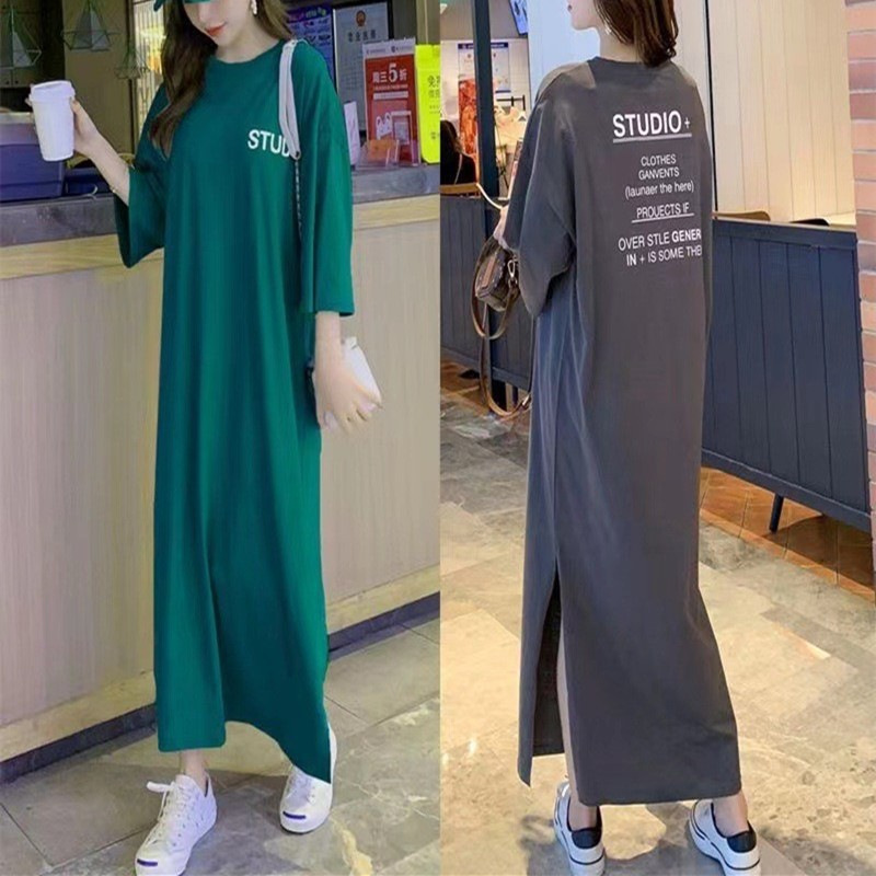 New summer style for plus-size women: long, loose-fitting, knee-length T-shirt dress, suitable for women weighing up to 200 pounds.