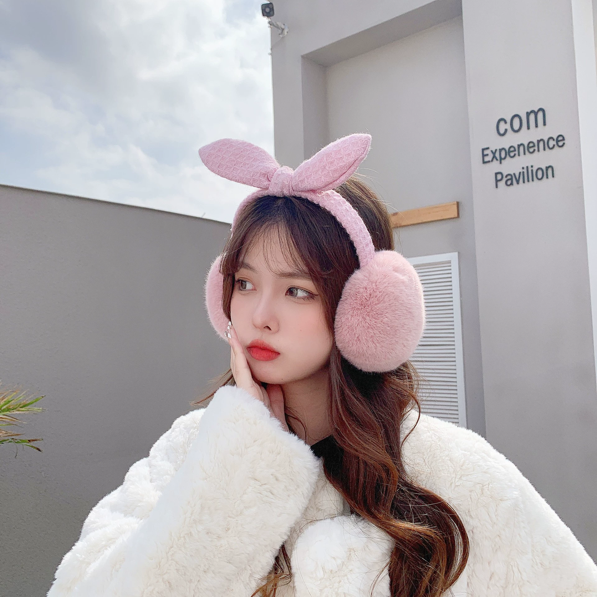 Keep warm earmuffs, earrings, headphones with bow, ear protection, floral print
