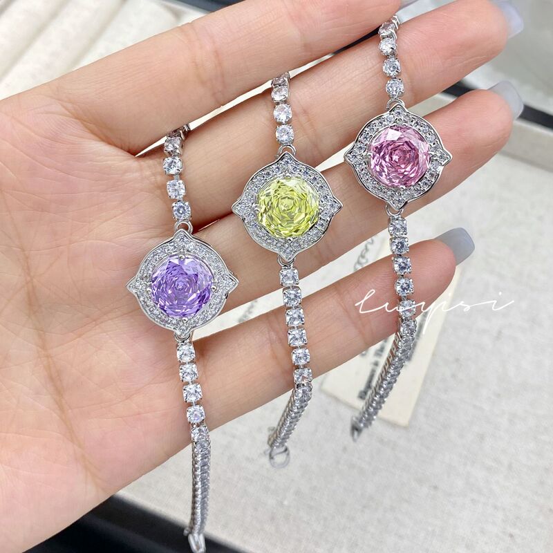 High Sense Octagonal Millennium Rose Cepapalacha Flower Bracelet Inlaid with High Carbon Diamond Rose Purple Diamond Bracelet High Sense Octagonal Millennium Rose Cepapalacha Flower Bracelet Inlaid with High Carbon Diamond Rose Purple Diamond Bracelet
