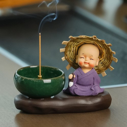 Nuejie Creative Cute Grass Hat Monk Zen Aroma Diffuser Desk Ornament Sandalwood Agarwood Incense Holder Aroma Seat