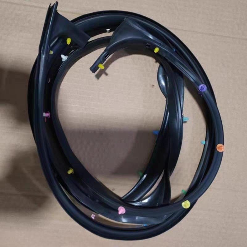 Skoda Octavia 07-14 New Octavia door head seal strip, door panel waterproof and soundproof rubber seal strip