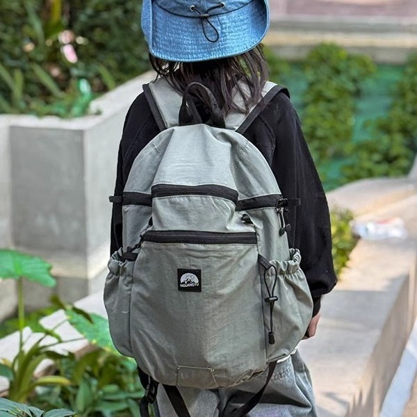 Jardín de infantes coreano para niños mochila pequeña al aire libre de gran capacidad para reducir la carga de los niños mochila deportiva para niños