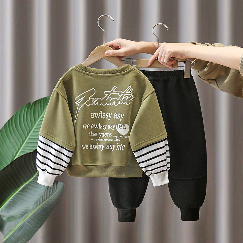 7836 traje de suéter para niños, chico de estilo occidental, moda de primavera y otoño, uso fresco, nuevo traje de dos piezas coreano de primavera 2025