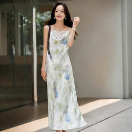 性感蕾丝荡领吊带连衣裙女2026夏季新款水墨画印花气质修身长裙女