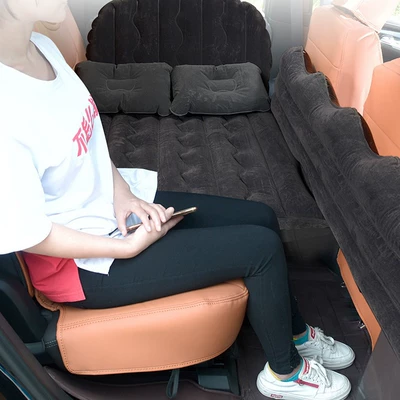 Vehicle-mounted inflatable bed, sleeping device, foldable travel bed