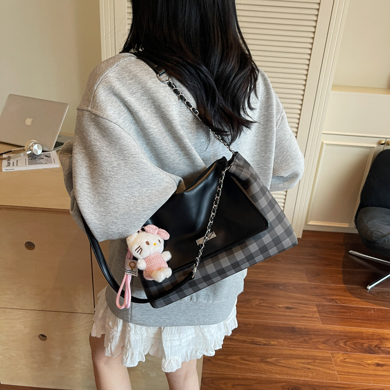 Bolsa de transporte de gran capacidad bolsa de cadena de mujer bolsa de cuadrillas de moda casual sensación diaria de un hombro bolsa de brazo 2026 nuevo image 4