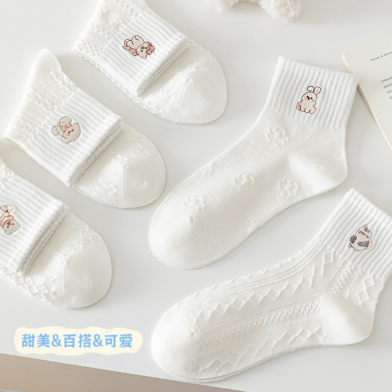Yuanrunjia Japanese-style college-style women's mid-calf socks, white embroidered cute cartoon bear, student summer mesh socks Yuanrunjia Japanese-style college-style women's mid-calf socks, white embroidered cute cartoon bear, student summer mesh socks