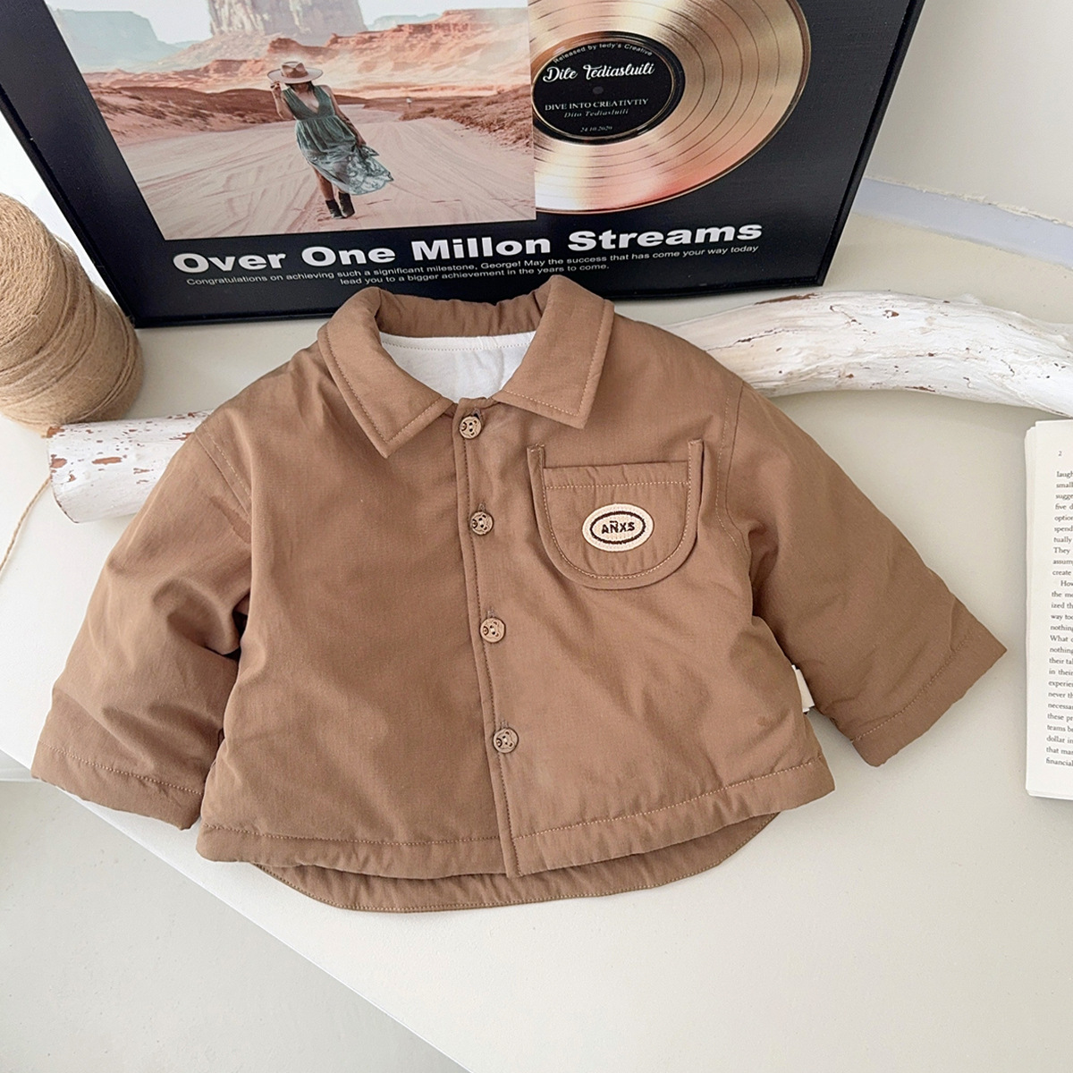 Ropa para niños coreanos, abrigos acolchados para bebés y niños pequeños, tops de moda, ropa de salida de otoño e invierno para niños de 1 a 3 años