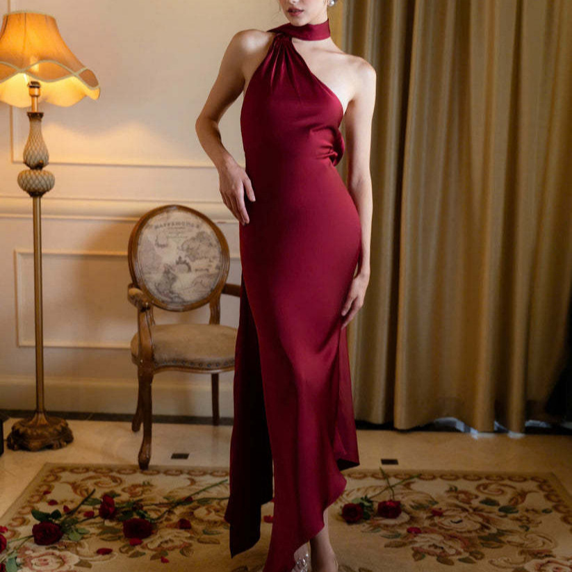 2025 European and American Cross-Border High-End French Toast Dress Sexy Backless Satin Halterneck Banquet Evening Dress