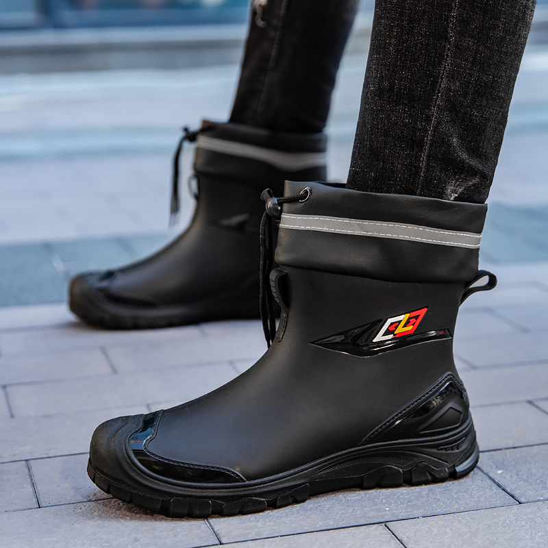 Nuevas botas de lluvia, zapatos de goma de trabajo impermeables y antideslizantes para hombres, jinete de pesca de suela blanda resistente al desgaste más botas de lluvia de terciopelo, zapatos de agua para hombres