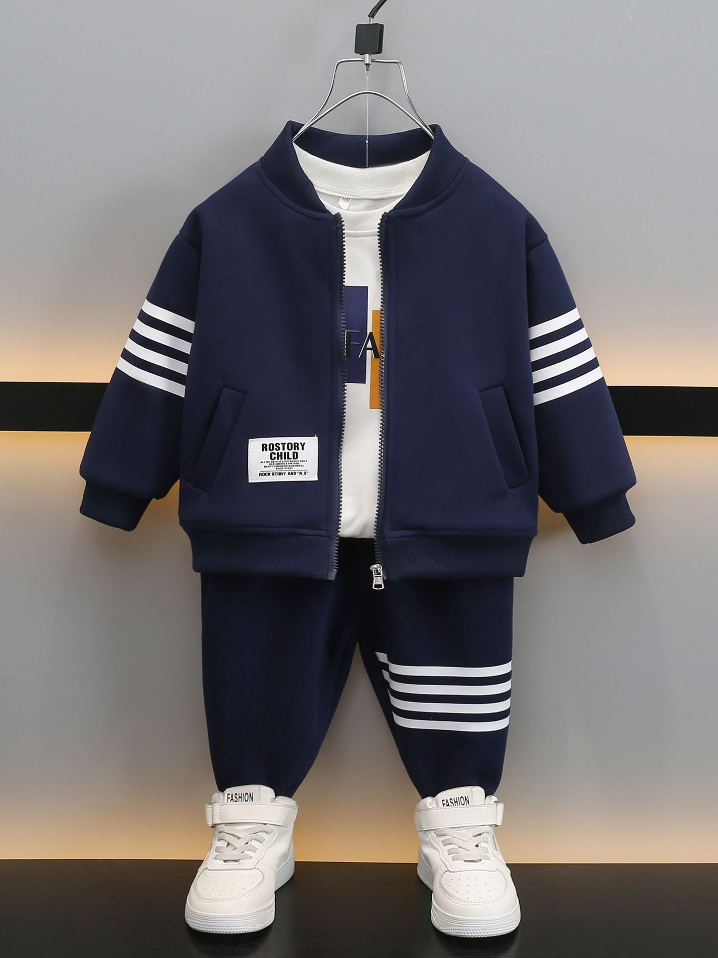 Conjunto de Sudadera para Niños 7081, Primavera y Otoño 2026, Nuevo Estilo, Atuendo Casual para Niños, Conjunto de Dos Piezas a la Moda para Primavera image 2