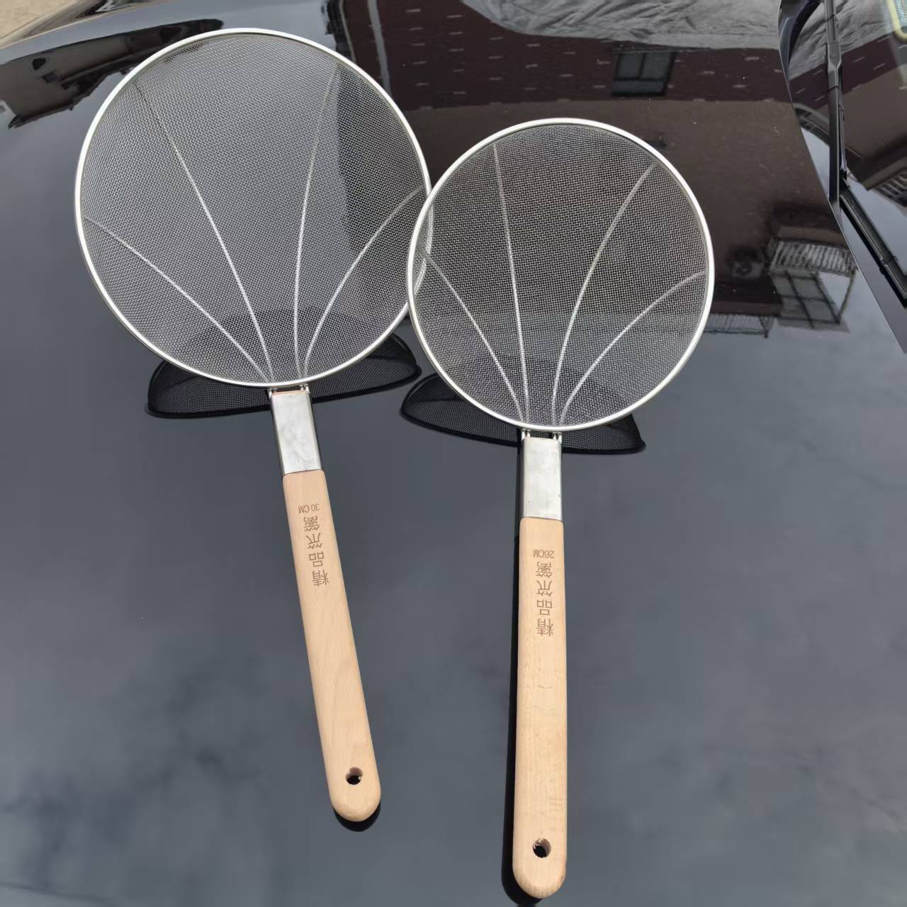 Large Stainless Steel Skimmer for Commercial Kitchen, Frying Strainer, Noodle Skimmer, Medium-High