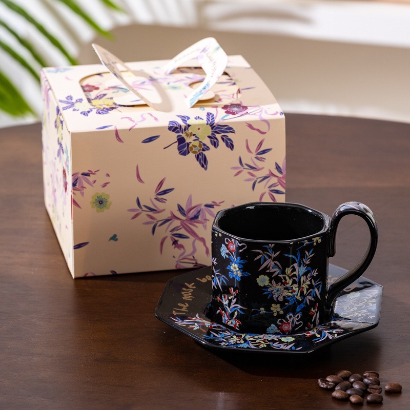 Flores exquisitas amor tazas de café plato tetera de cerámica caja de regalo conjunto de casada de Navidad regalo de cumpleaños