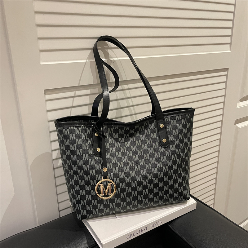 Large-Capacity Commuter Tote Bag, Fashionable Printed Large Bag for Women, 2026 New Style, College Student Class Commute Shoulder Bag Large-Capacity Commuter Tote Bag, Fashionable Printed Large Bag for Women, 2026 New Style, College Student Class Commute Shoulder Bag
