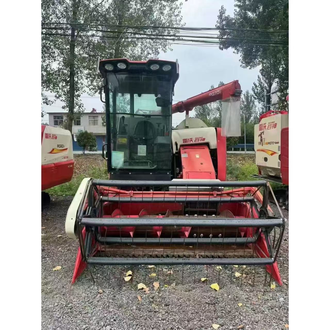 2022 Cosechadora de cereales sobre orugas Revo 70 usada