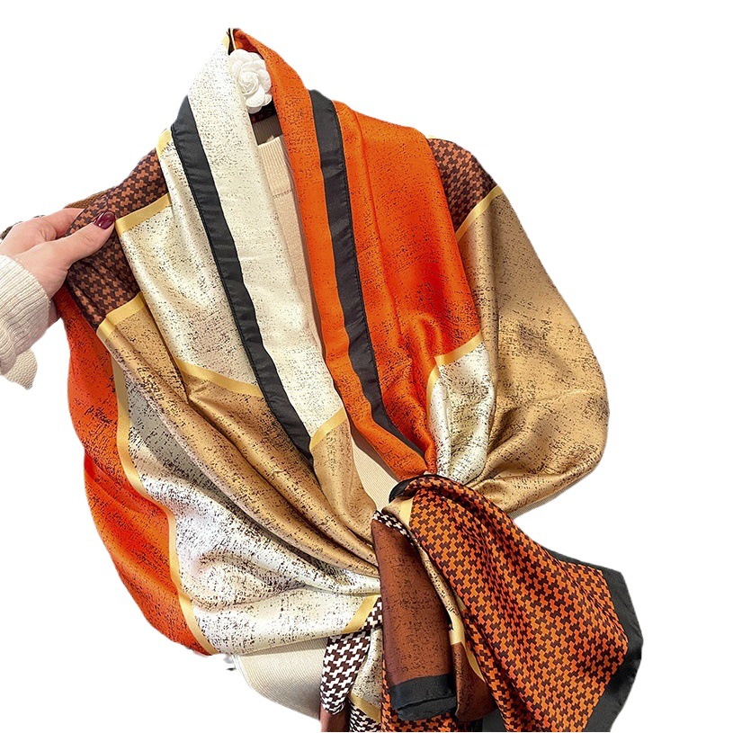 Verano nuevo estilo bufanda de seda de alta gama damas todo fósforo seda de morera bufanda de moda gran marca imitación seda protector solar chal exterior