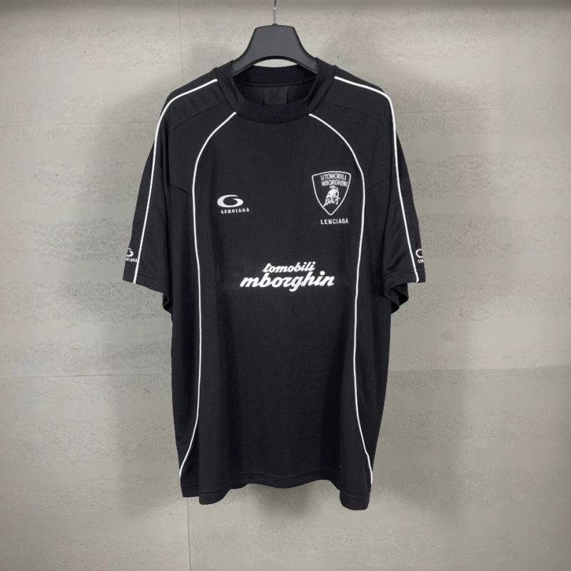 Correct Version 2026 New B Brand Collaboration Jersey with Front and Back Printed Embroidery, Multi-Piece Stitching, Loose Short-Sleeve T-Shirt Correct Version 2026 New B Brand Collaboration Jersey with Front and Back Printed Embroidery, Multi-Piece Stitching, Loose Short-Sleeve T-Shirt
