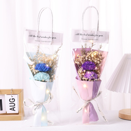 Women's Day gifts for employees kindergarten birthday finished bouquets of baby's breath dried flowers rose gifts wholesale