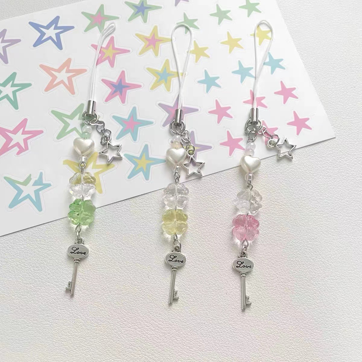 Beaded Design Sweet Style 1 Piece Sweet Four Leaf Clover Heart Shape Key Plastic Beaded Mobile Phone Chain Keychain