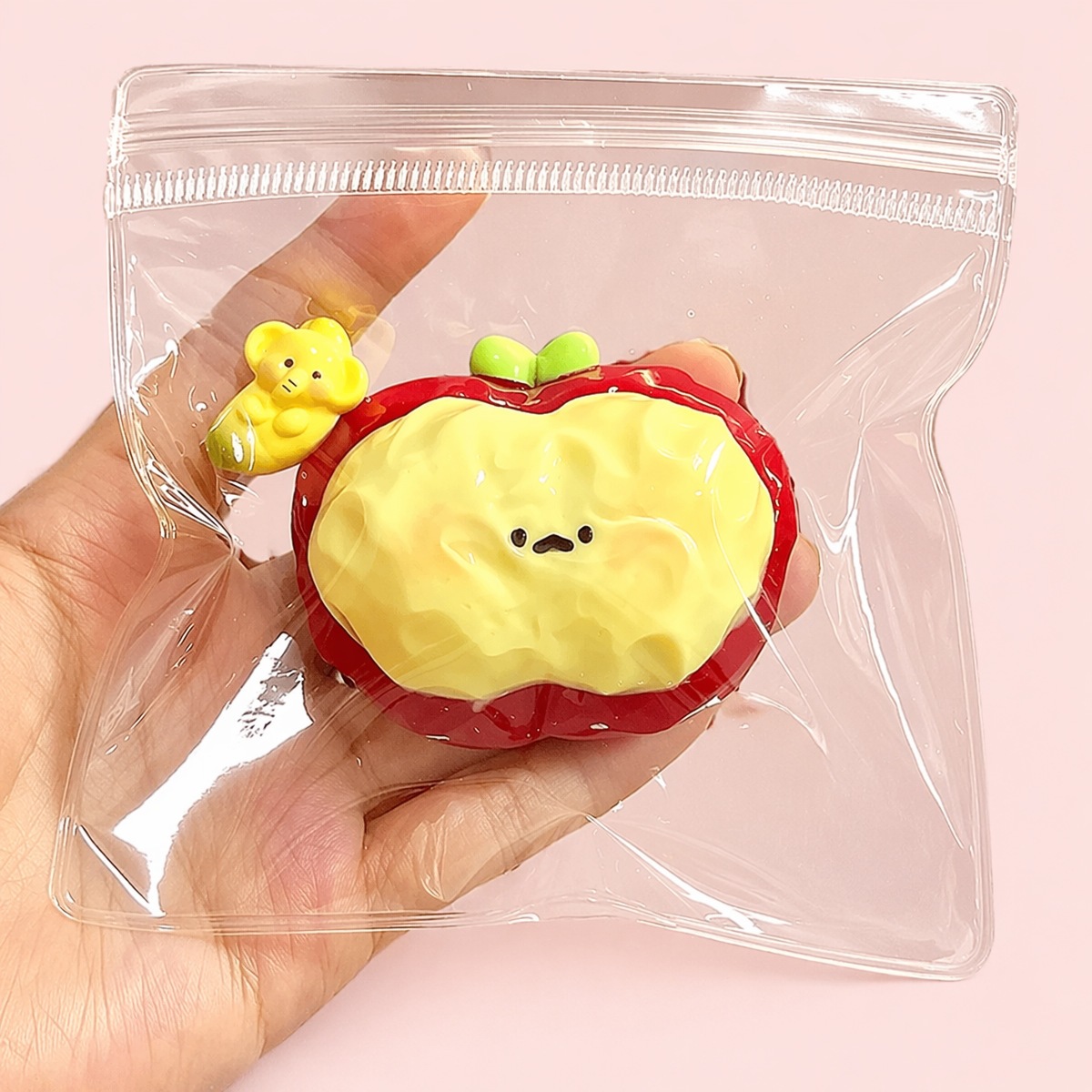 Apple, cream