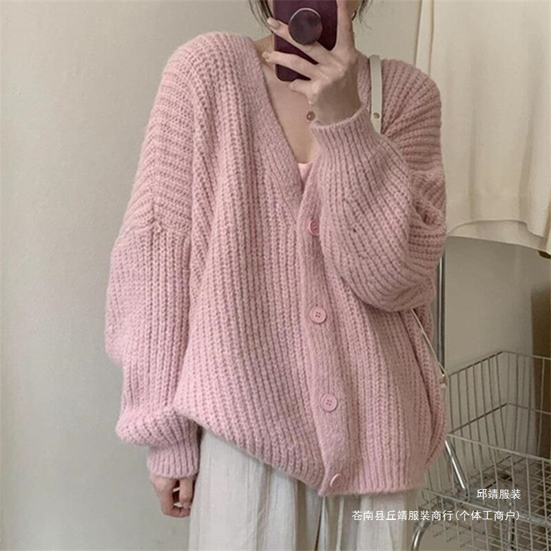 Autumn women's new plus-size wide Korean-style loose-fit V-neck sweater knit cardigan top Autumn women's new plus-size wide Korean-style loose-fit V-neck sweater knit cardigan top