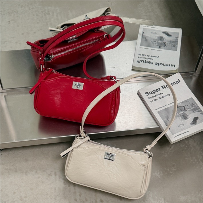 Bolso de mano para mujeres 2026 nueva moda tendencia bolso de brazo estilo extranjero bolso de mochila diario personalidad bolso pequeño