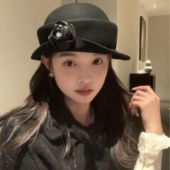 羊毛呢帽子女秋冬优雅法式赫本风富家千金帽高级感卷边玫瑰花礼帽