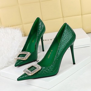 3391-K32 European and American Sexy Slimming Banquet High Heel Shoes with Serpentine Pattern Lacquer Leather Shallow Mou