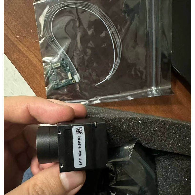 Тепловизор Xcore MicroIIIS Series 640×512 без охлаждения