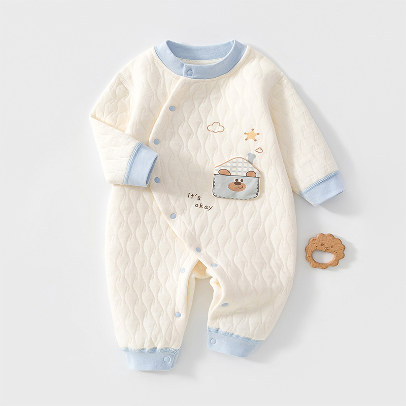 Baby Spring, Autumn, Winter Seamless Romper, Class A Three-Layer Warm One-Piece Crawling Suit, Skin-Friendly Clothing for Newborns and Infants