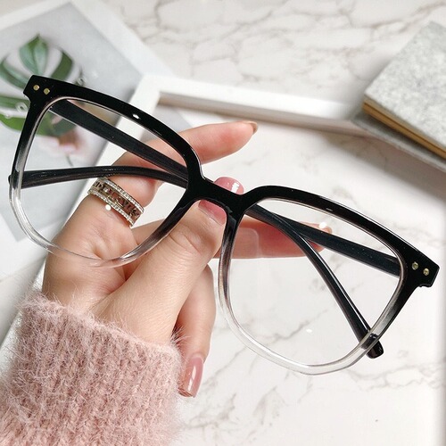 Gradient Frame Sunglasses with Blue Light Protection, Can be Customized for Myopia Without Prescription, Color-Changing, Daytime Use, Simple and Natural Style