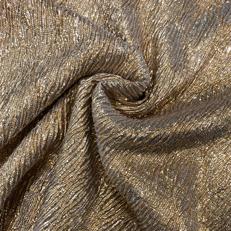 新款时装有光布 舒适透气休闲服运动服面料 全涤压皱弹力布面料