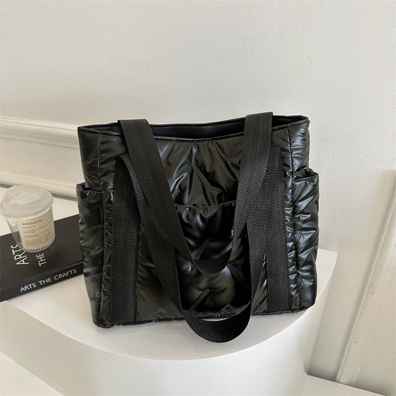 Bolsa de textura de alta calidad para mujeres nueva moda de gran capacidad otoño invierno perlada ropa de algodón bolso de hombro bolso de pluma de viaje
