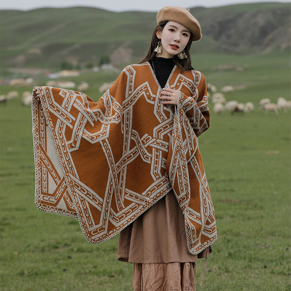 Patrón de cadena de chal de estilo nacional retro primavera / otoño / invierno fotografía turística con una capa caliente abrigo a prueba de viento