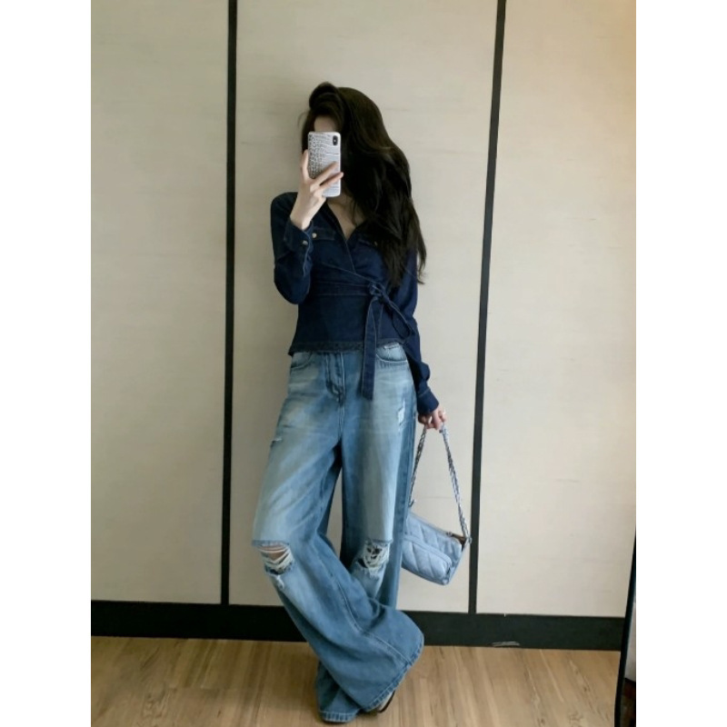 Super Stylish Hong Kong-Style Retro Casual Denim Shirt for Women, 2026 Spring New Model, Tie-Waist Short Jacket Super Stylish Hong Kong-Style Retro Casual Denim Shirt for Women, 2026 Spring New Model, Tie-Waist Short Jacket