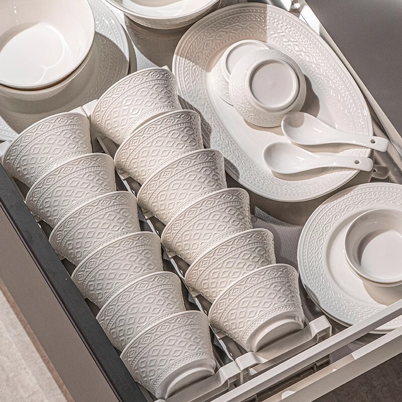 Dinnerware Set for Home Use 2026 New Model Jingdezhen Ceramic Bowls Underglaze Color Pure White Tableware Bowls Plates Chopsticks Housewarming