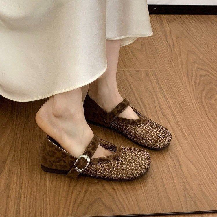 Retro mosaico trenzado Mary Zhen zapatos para mujeres 2026 nuevo con falda plana hueco sandalias de red de pesca transpirables